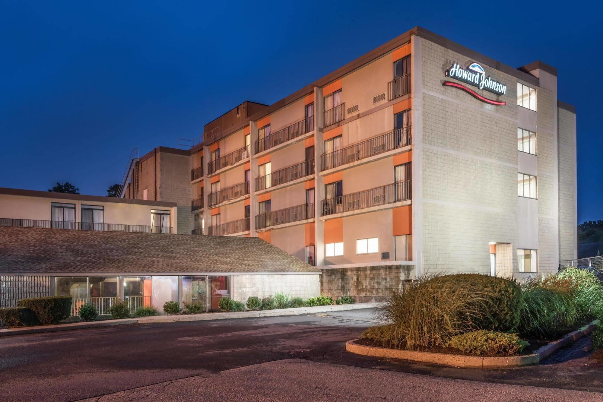 Howard Johnson By Wyndham Milford/New Haven Exterior foto